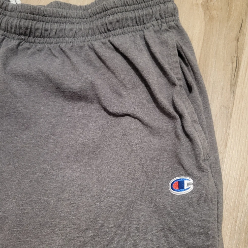 Champion Men's Cotton Jogger in size XL Grey